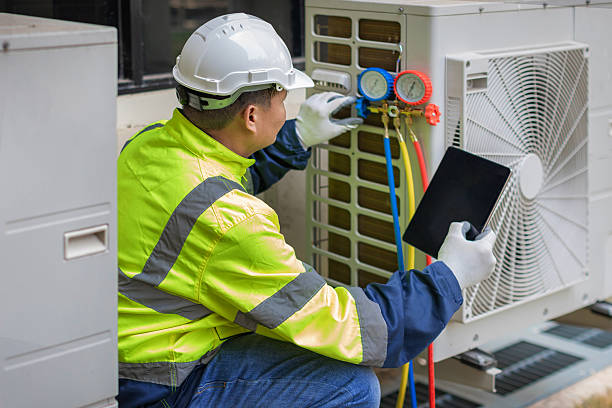 Professional Hvac technician working in Burton, MI